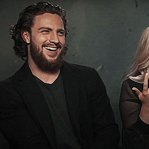 shastun_'s tweet photo. #AaronTaylorJohnson эмоции Аарона на интервью всегда топ :3 https://t.co/kNyx2J2kro