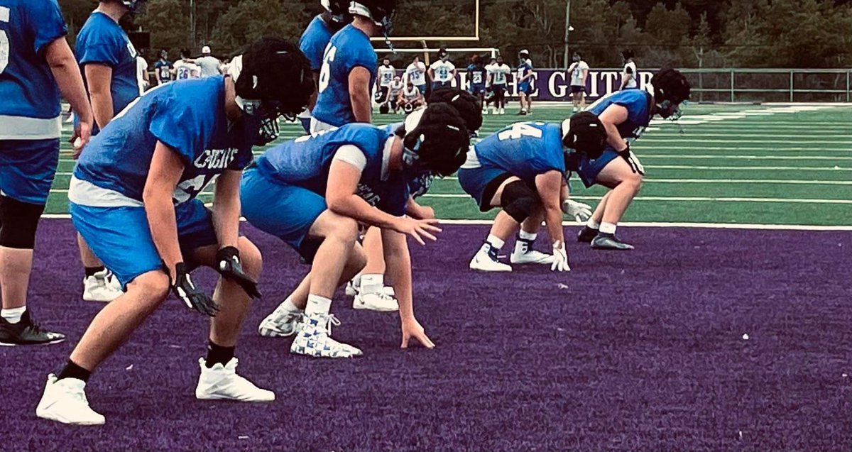 The Champlain Cougars will finish their camp with a preseason game against the Vanier Cheetahs this Saturday on Coulter field at 1PM. 5$ entrance Free for Students!!! Come support our team in your first weekend back in school. #CougarPride