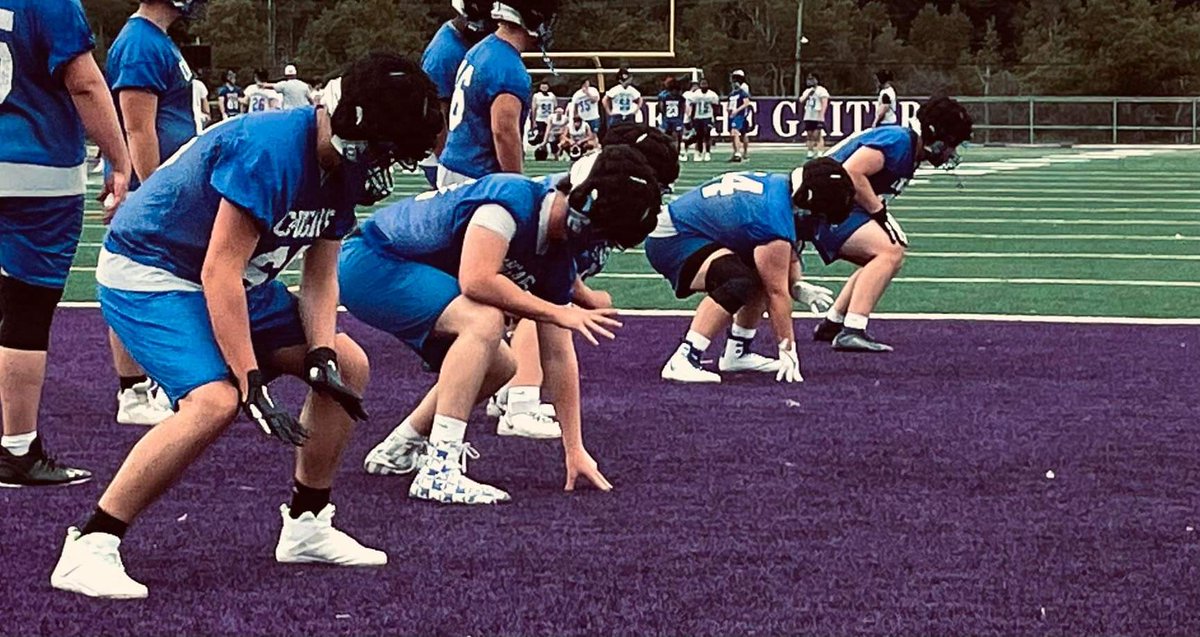 The Champlain Cougars will finish their camp with a preseason game against the Vanier Cheetahs this Saturday on Coulter field at 1PM.

5$ entrance 
Free for Students!!! 

Come support our team in your first weekend back in school.

#CougarPride
