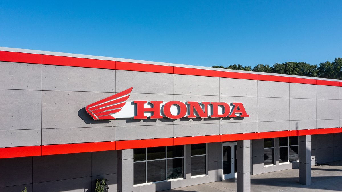 Honda / Sea-Doo Building is looking sharp clad w/ Cembrit Patina P050 Graphite high density fiber cement. Visit our site for addtl product info &amp; to order  samples.

fibercementproducts.com

#cembrit #cembritfacade #fibercement #rainscreen #cladding #panels #americanfibercement