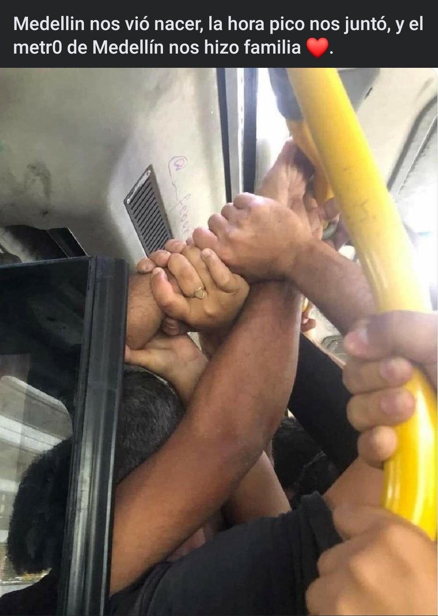 LauO1908's tweet photo. @metrodemedellin 😅😅 https://t.co/KurH8WVWK0