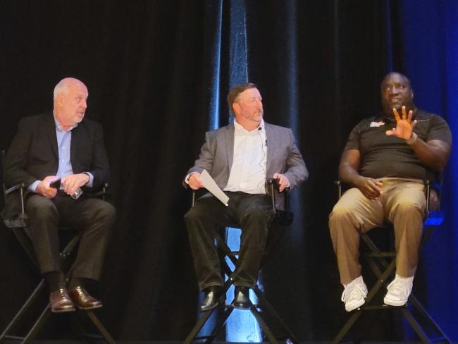 ASTNA2's tweet image. With the financial struggles, workforce shortages, pandemic hurdles, &amp;amp; other challenges facing #EMS, it’s important to maintain good relationships with local government. A pair of EMS/government experts offered some tips&amp;gt;ow.ly/7j9750KiUsA 
#EMSagencies #EMSWorkforce