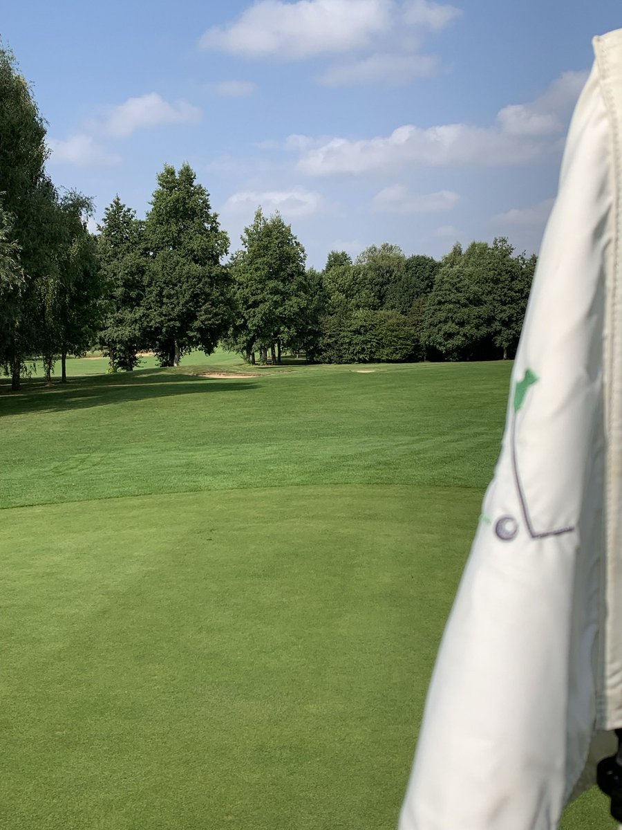 RobinRoyGolf's tweet image. With rain forecast for today who’s getting time in on the range and grinding? #golf #golfgrind #alwaysimproving