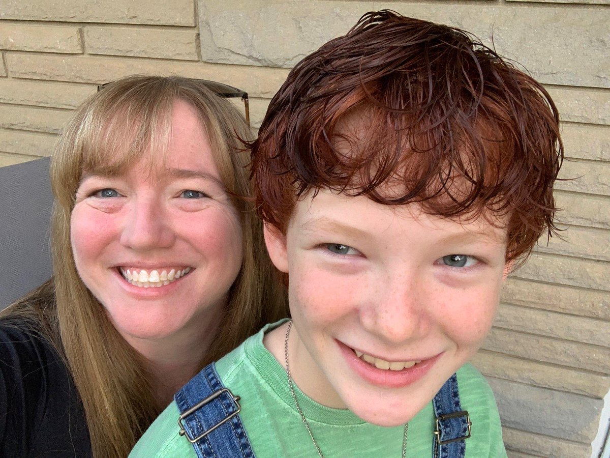 popmatic's tweet photo. 1st day of 7th grade.

My God...SLOW DOWN, TIME!

#hcsd1 @Kaselteen https://t.co/6jFg4AJ7uc