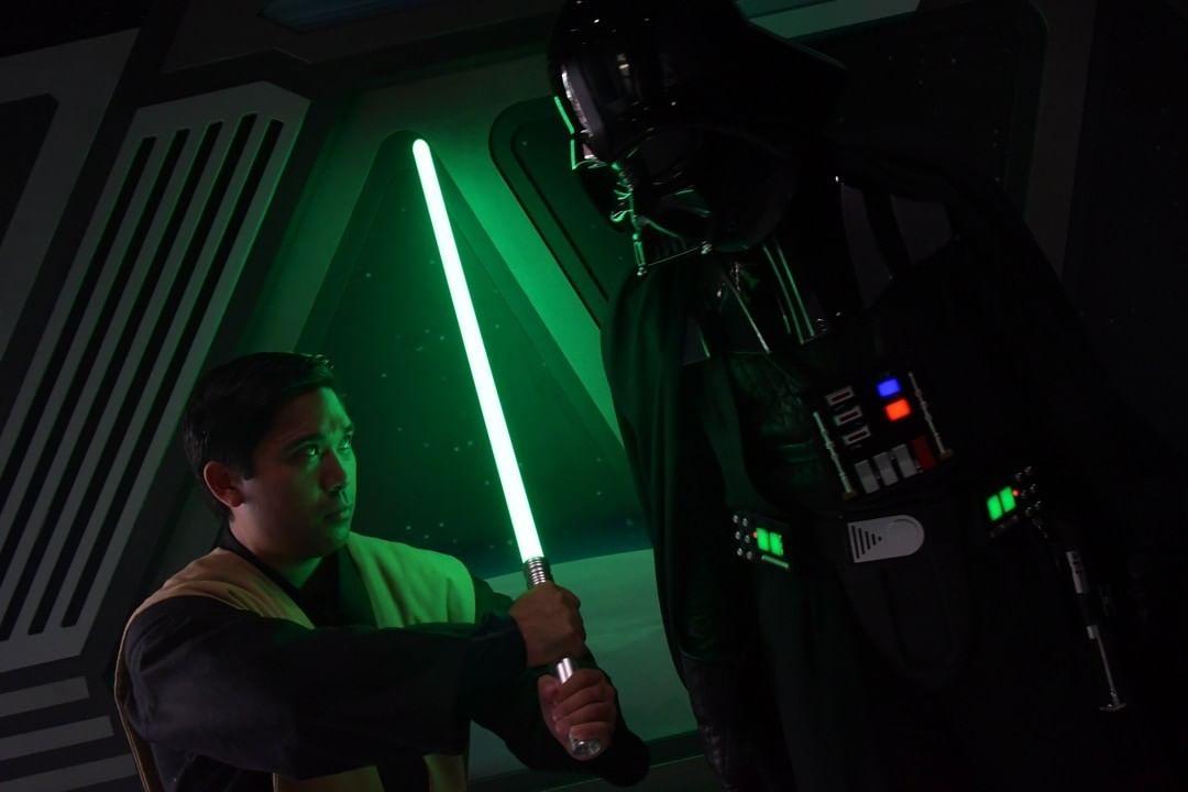 JCabantingVA's tweet photo. Vader: You would be wise to surrender...😈
Me: Yeah, probably... 😱💀
.
.
#StarWars #JediFallenOrder #JediSurvivor #ObiWanKenobi #Andor #BadBatch #LaunchBay #galaxysedge #blackspireoutpost #disneygenie #neopixel #xenopixel #lightsaber #jedi #cosplay #sith #Batuu #Disneyland https://t.co/v3CuMsZGbD
