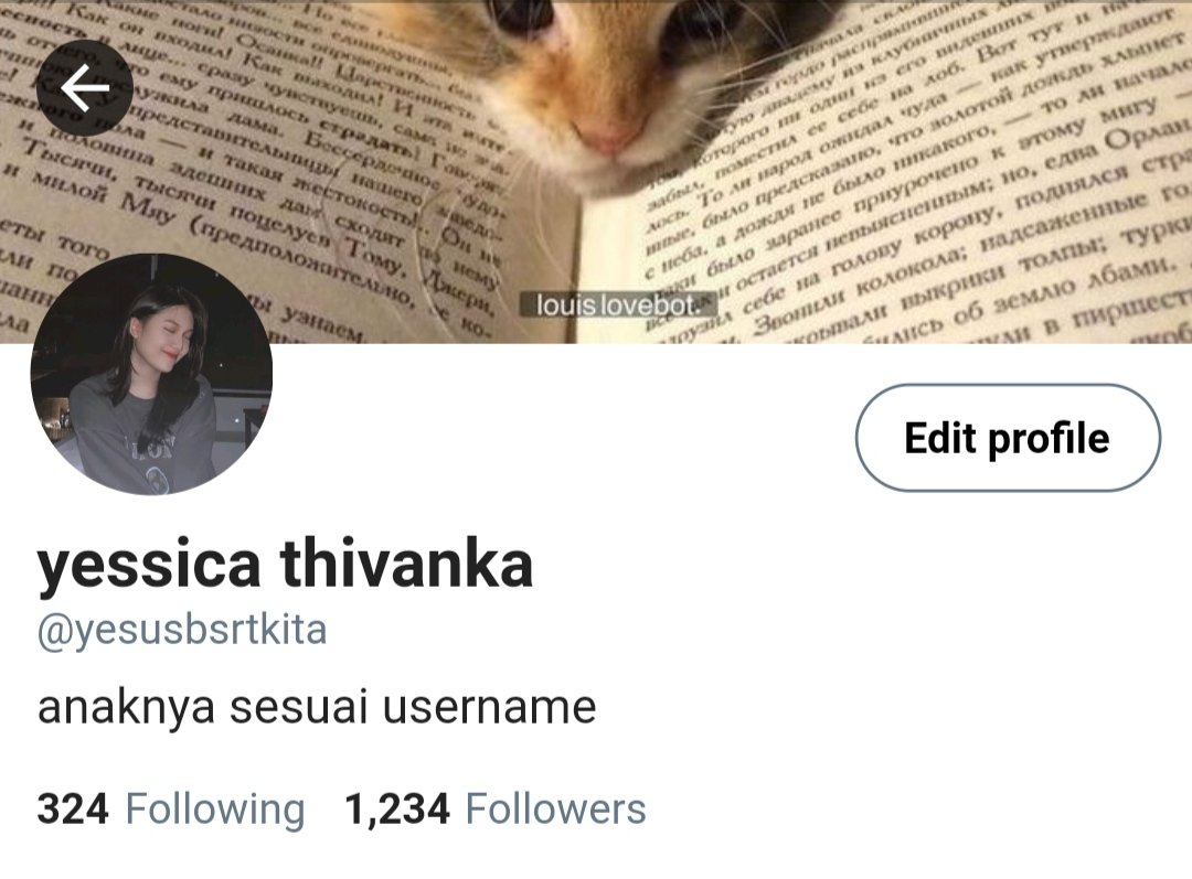 freaananda's tweet photo. ✨ Yessica Thivanka, anggota OSIS. https://t.co/kRfn4es2tH