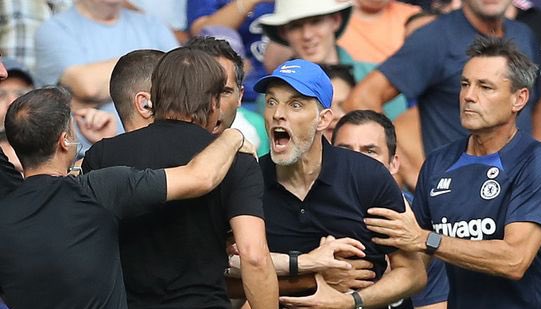 Shawn nach welchen ideen spielst du hier fußball??