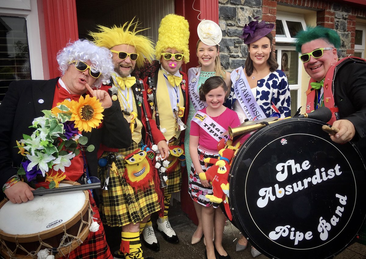 TheAbsurdistPB's tweet photo. All the roses want their photo taken with us. Of course they do, we’re suave, sophisticated, debonair… and we have big shoes. Here are just a few of the many we have met over the years. To quote a wise man (Blotto), “They still write you know!”
@RoseofTralee_ https://t.co/zmOTkaDjed