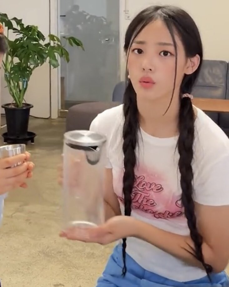 minji pics tweet media