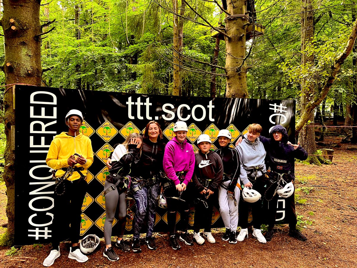 NA_ASCPO's tweet photo. #NAInclusion💛🖤
Another great experience @treetoptrials for the young people across @NAHSCP
Teamwork & encouragement from individuals to support peers to overcome fears and personal challenges.
#PersonalApproach #Opportunities
@NAActiveSchools @audreynolan @aliesutherland1 https://t.co/bXXMukTIpH