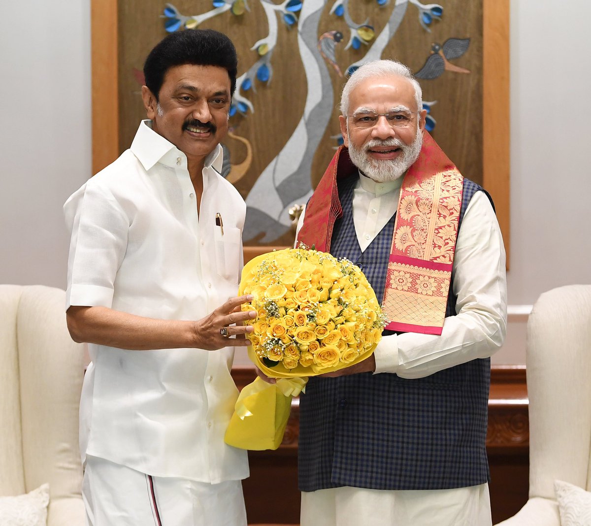 mpjohnson_ch's tweet photo. Honorable Chief Minister of Tamil Nadu Thiru M.K. Stalin called on Hon'ble Prime Minister Thiru @narendramodi ayya.  

@PMOIndia is taking special care of Tamil Nadu &amp; #8yearsOfModiGovt Medical Colleges,Railway Station, Road, Highways etc have been provided to Tamil Nadu so far. https://t.co/8mkV6kGTE6