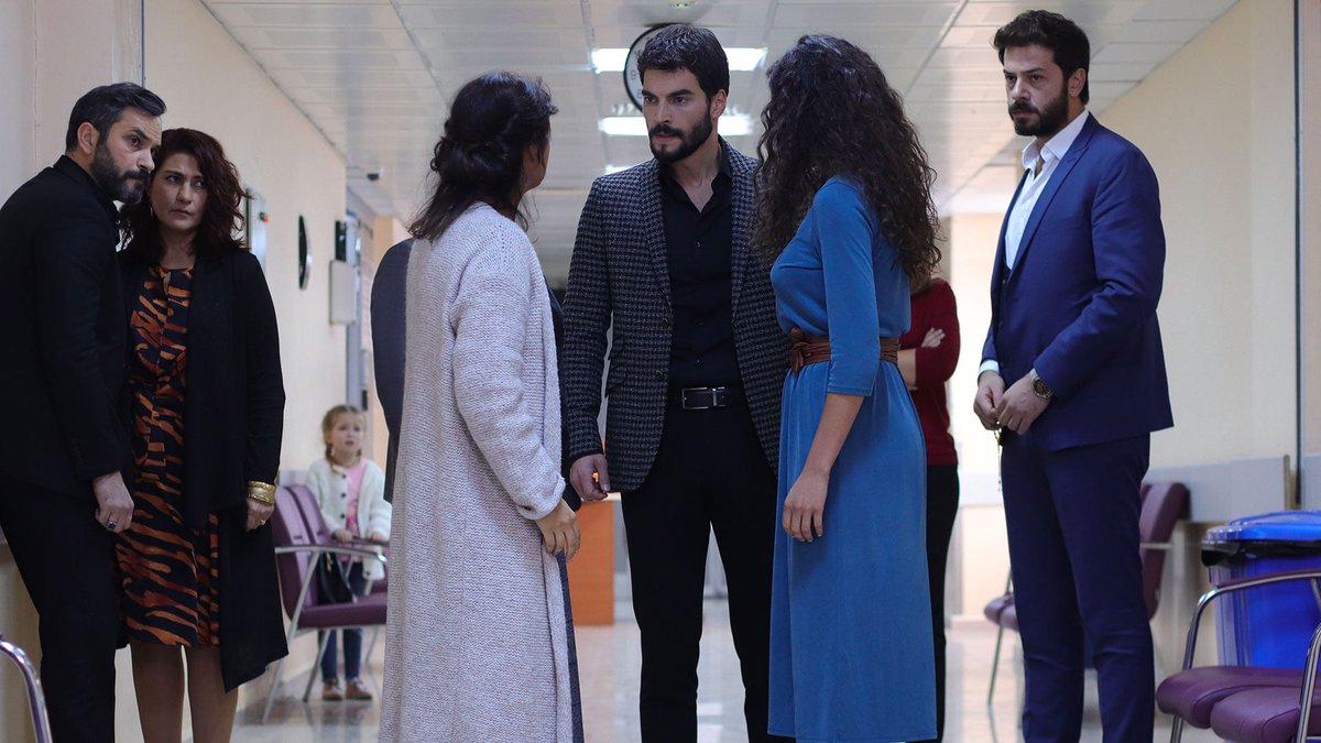 yvette_princz's tweet photo. Protecting her 🤍
#AkinAkinozu #EbruSahin #AkRu #MiranAslanbey #ReyyanAslanbey #ReyMir #Hercai #AzatSadoglu #ZehraSadoglu #CihanSadoglu #HandanSadoglu #GulSadoglu https://t.co/uX0ydl1AgG