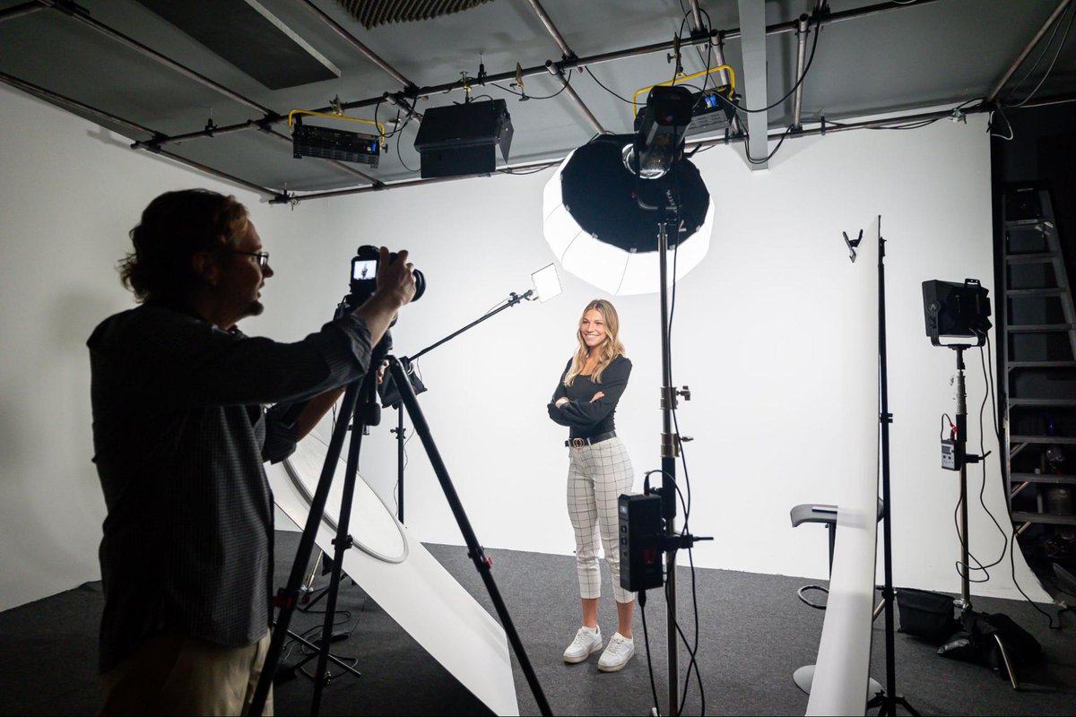 TargetMarketCHS's tweet image. The TargetMarket team *finally* got to spend some time at @riftstudioschs and put the cyc wall to work for some new headshots.