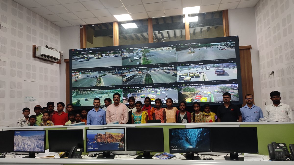 smartcitytumkur's tweet photo. @smartcitytumkur is celebrating the Citizen Week between 17th August 2022 to 22nd August 2022 at ICMCC.
Interactive session with GHPS Shettihalli, Tumakuru.
#theyknowmore #theytaughtus https://t.co/Bdtwmr7QX1