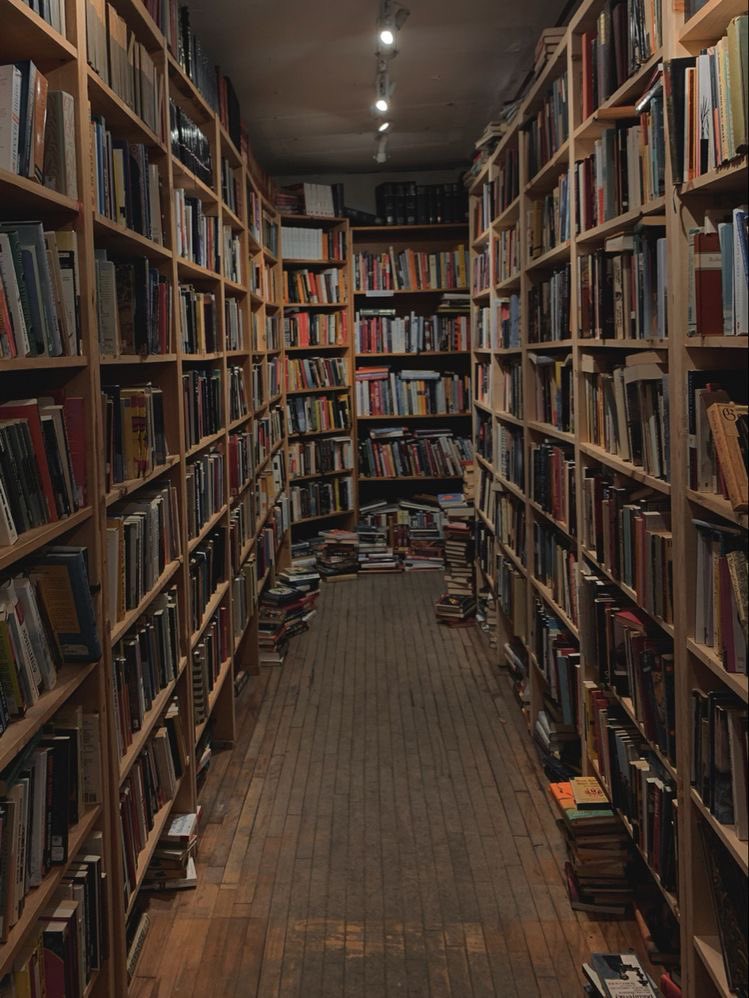 i found this cute bookstore today. it had lots of vintage books and i may have spent hours in here…