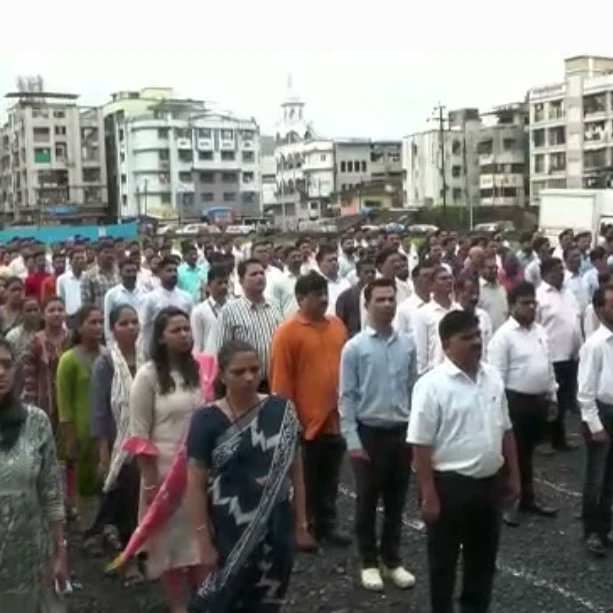 ProPanvel's tweet photo. #स्वराज्य_महोत्सव
#पनवेल_महानगरपालिका 
'सामुहिक राष्ट्रगीत गायन'

प्रशासक तथा आयुक्त श्री.गणेश देशमुख https://t.co/eFFzmVNvrB