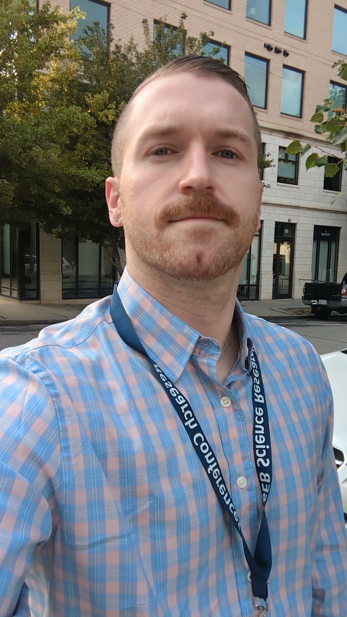 KCKlatt's tweet photo. My professional aesthetic is 'forgets to bring tie π'. Looking forward to the 1-C nutrient DRI panel and chatting about our recent prenatal choline supplementation trial! #FOLATE22 https://t.co/ezeSTmBv4J