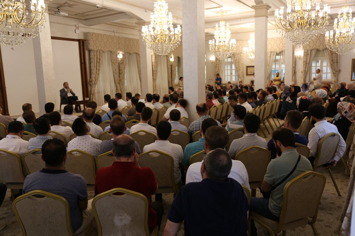 Yurt Müdürleri Toplantımız Genel Başkan Yardımcımız Dr. <a href="/israfilkisla/">İsrafil KIŞLA</a> 'nın hitabıyla devam ediyor.