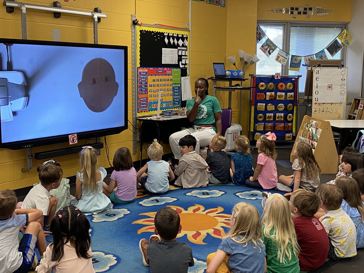 ⁦<a href="/wcsdistrict/">Worthington Schools</a>⁩ Kindergators make self portraits on the first day of school! ⁦<a href="/GranbyGators/">Granby Gators</a>⁩ #itsworthit