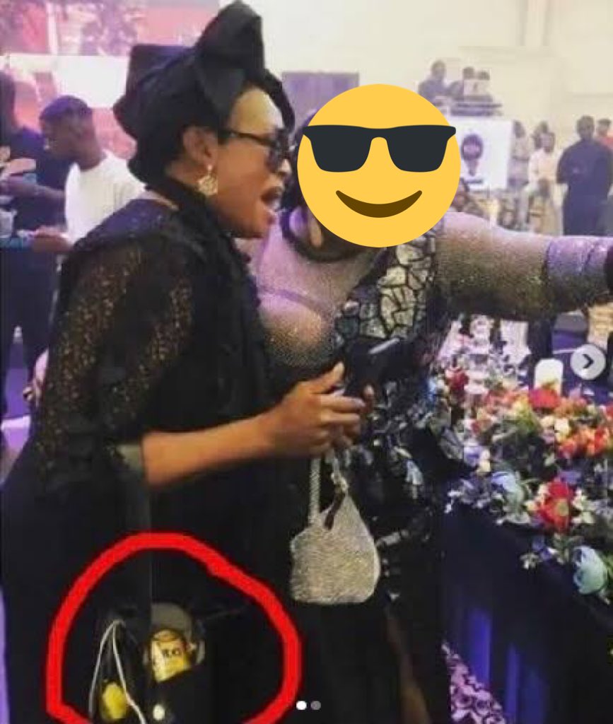 OlaCommonSwift's tweet photo. @XamuellObidee @shubbylee @DavidHundeyin @segalink @TwitterSafety @premiumbusiness @KemiOlunloyo @renoomokri Funny how Amstel Malta is defending a Maltina collector. Blood relations. https://t.co/L8GxlYGLk7