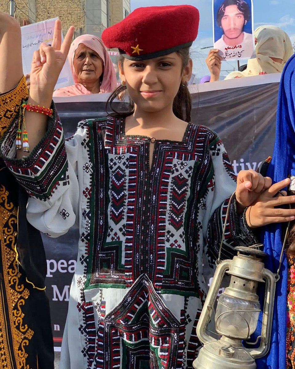 JanJanzaib999's tweet photo. مزاہمت زندہ ہے
#ReleaseBalochMissingPersons
#SaveBalochMissingPersons
#savebalochistan
#savehumainty https://t.co/ZPf8qLHDih