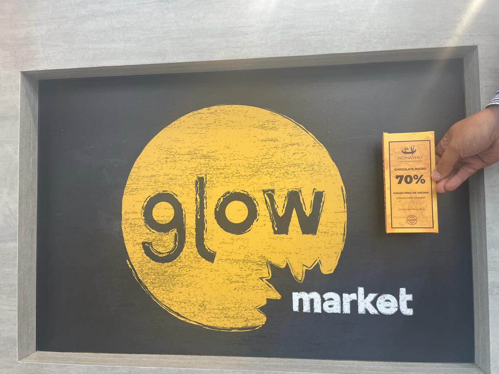 Rohayhu ya tiene nueva casa: estamos en Glow Market en Centro Comercial Jardines Plaza (Ciudad Celeste) . Rico chocolate al 70% de cacao fino de aroma al alcance de todos. 😍🍫🇪🇨.