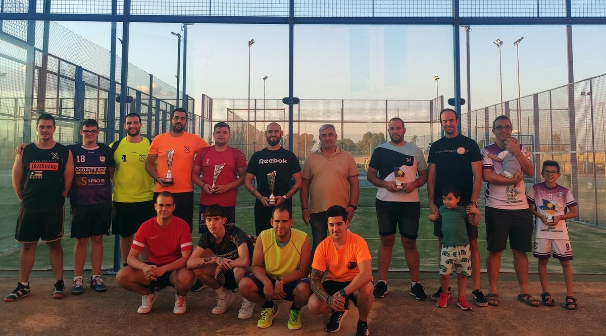 ‘Descartes playeros’, primer ganador de la liga local de balonmano playa
👉📄bit.ly/3QzmPbW