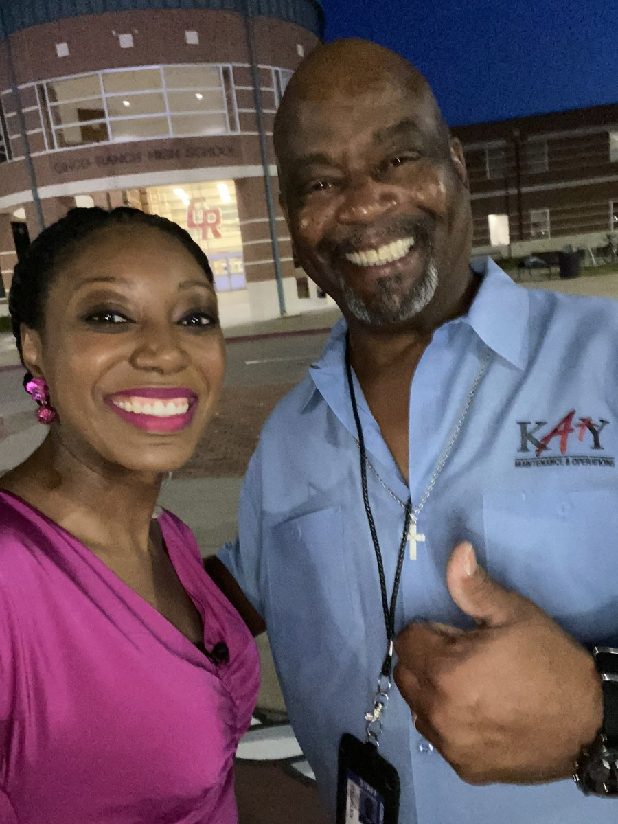 brittwilmore's tweet photo. Good morning, @katyisd! It’s an honor to be live at my alma mater @cinco_school &amp; let me tell you about the amazing people here! First, Mr. T! He’s been voted favorite staff member 19 years in a row, &amp; it’s easy to see why! He greeted us with a big smile and watches 13 every AM! https://t.co/mE7tfuGm8W