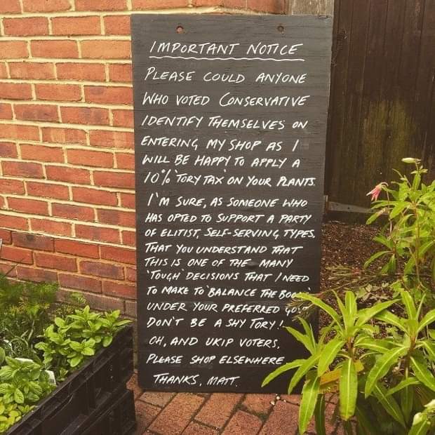 DeborahFSussex's tweet image. Seen in Lewes today....