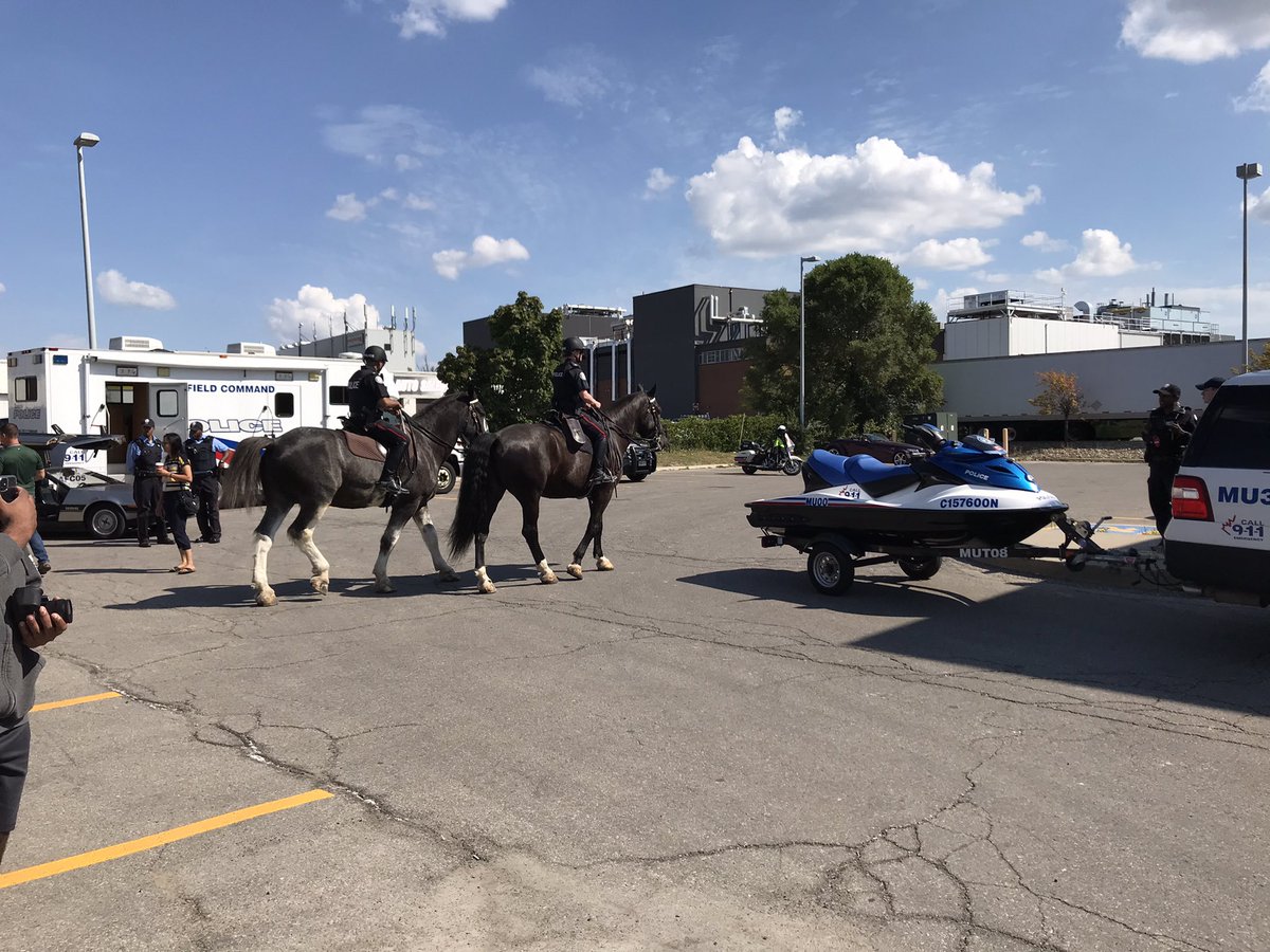 GOMohyla80's tweet photo. @GOTransitSSD proud to be part of @TPS31Div Community Safety Fay hosted by @TimHortons  4211 Keele St. An amazing community outreach event. Great interaction for @oplifesaver rail safety messaging.    #PositiveCommunityEngagement #StopTrackTragedies https://t.co/OO4HIpe7yR