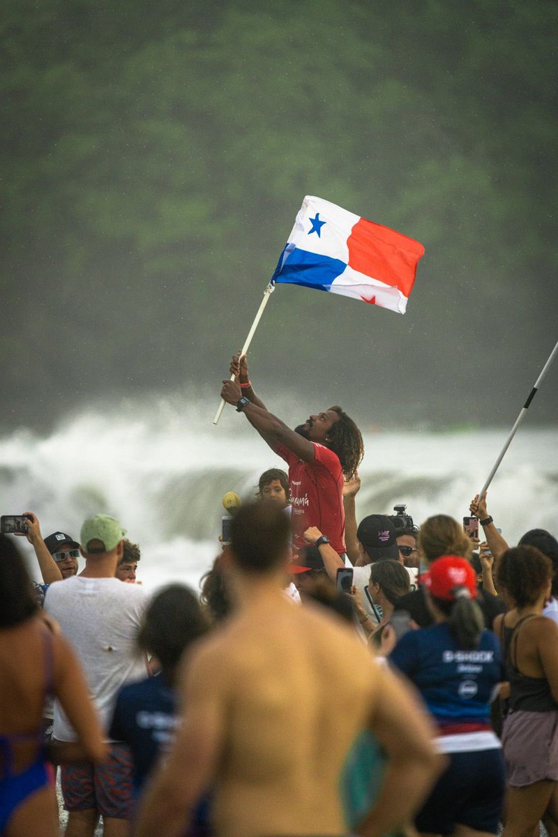 Nostrumedia's tweet photo. Felicitaciones a todos los atletas que participaron en #PanamericanosDeSurf2022, especialmente a todos los panameños; reconocimiento especial a Olí González por esa medalla 🥈 … 

En @CaDemocratico estámos convencidos de que potenciando el deporte hacemos grande a Panamá!!! https://t.co/NlGd90eAoy