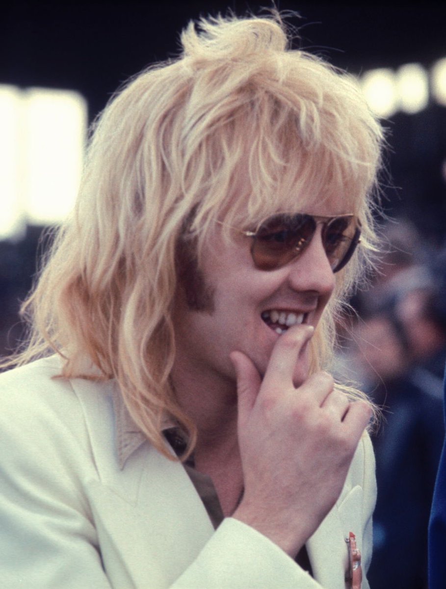 rogeroyalty's tweet photo. 📍 Kempton Park Race Course, Surrey, UK, 16th October 1976.

📸 Watal Asanuma https://t.co/VtV8Z2wUdA