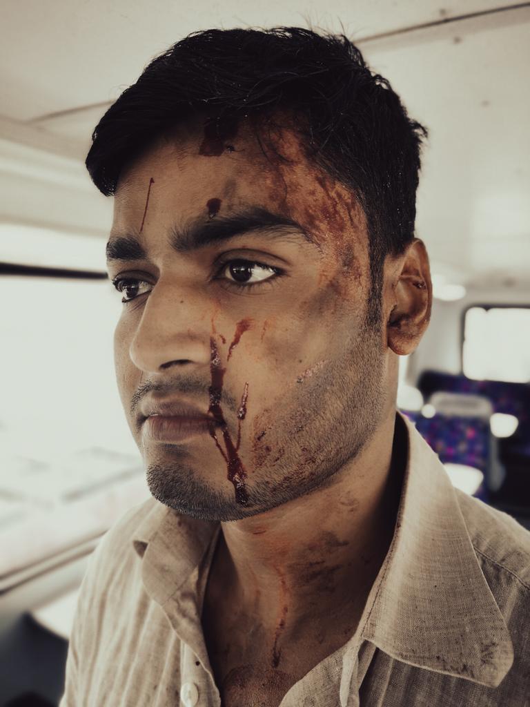 abdulhakimjoy's tweet photo. Light 💡 Camera 🎥 Action 🎬🎭
#abdulhakimjoy #abdulhakim #bengaliactor #bangladeshiactor #ukactor #southasianactor #bameactor #londonactors #londonactor #arabactor #muslimactor #indianactor #pakistaniactor #spotlightactor #equityactor https://t.co/s2N0Z7xJyD