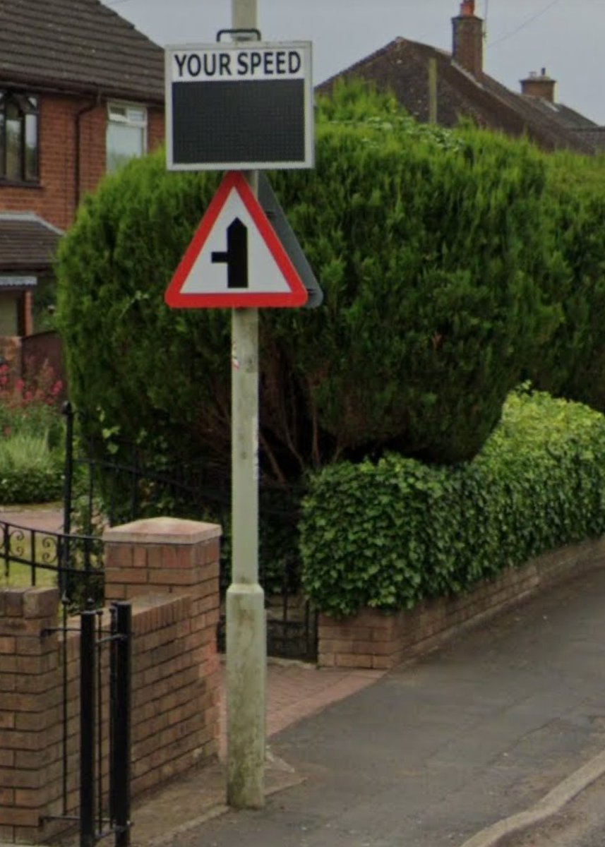 MuxtonTF2's tweet photo. The "Your Speed" sign on Wellington Rd, #Muxton would appear to have stopped working.
Any chance it can be fixed sooner rather than later, please.
@cllrdugmore
@TelfordCops
@TelfordWrekin https://t.co/gv3gU5xZlh