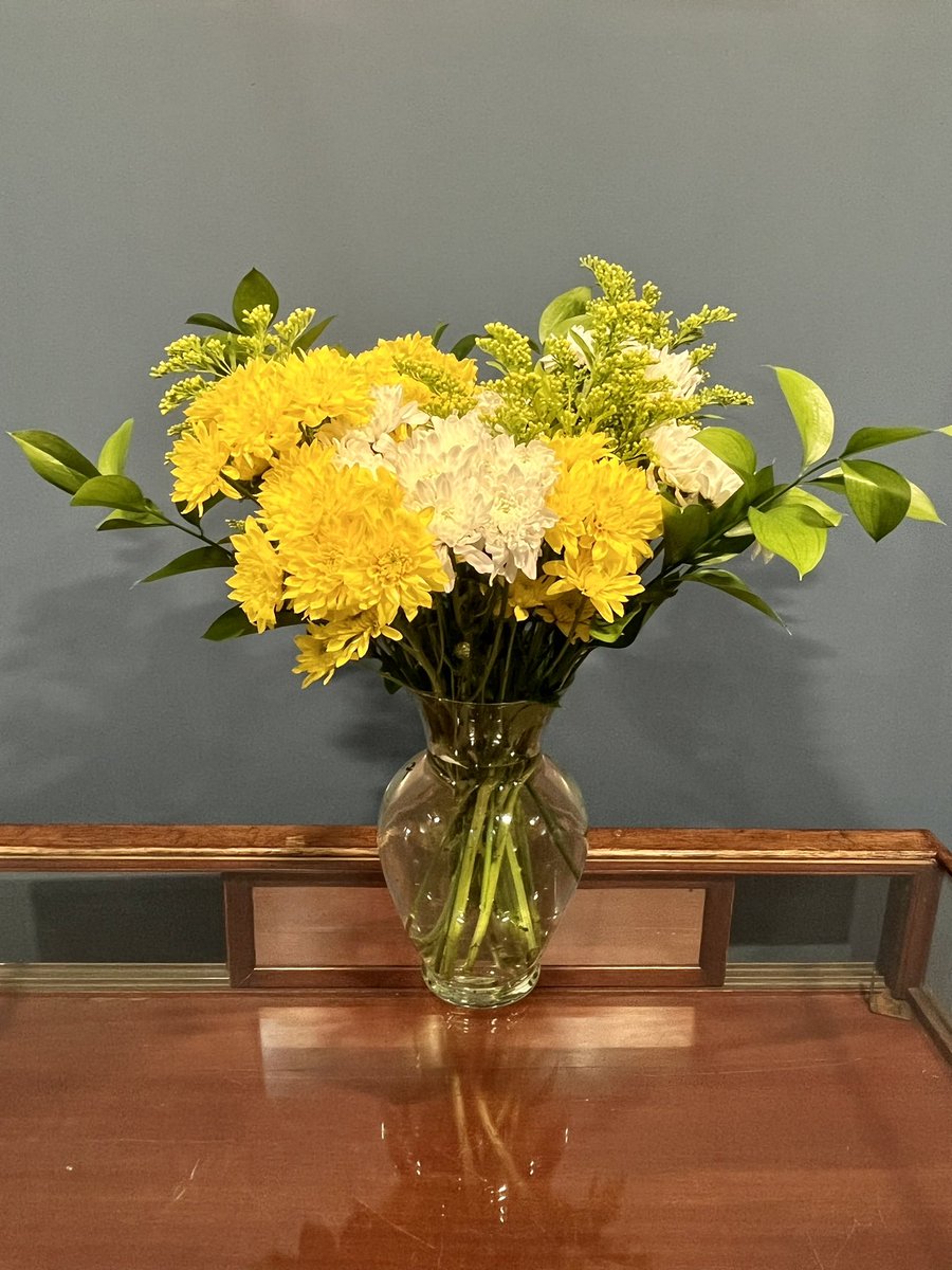 And just like that, it’s fall 2022. Welcome back, <a href="/StJohnsLaw/">StJohnsLaw</a> ! #thelibrarylovesyou