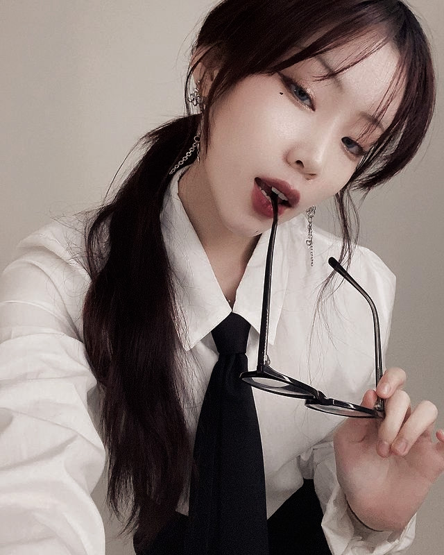 ㅤ
ㅤㅤㅤㅤㅤSientate un ratito,
ㅤㅤㅤㅤㅤque quiero dejarte en claro 
ㅤㅤㅤㅤㅤQue eres el amor 
ㅤㅤㅤㅤㅤmás bonito y más caro
ㅤㅤㅤㅤㅤ▬▬▬▬▬▬