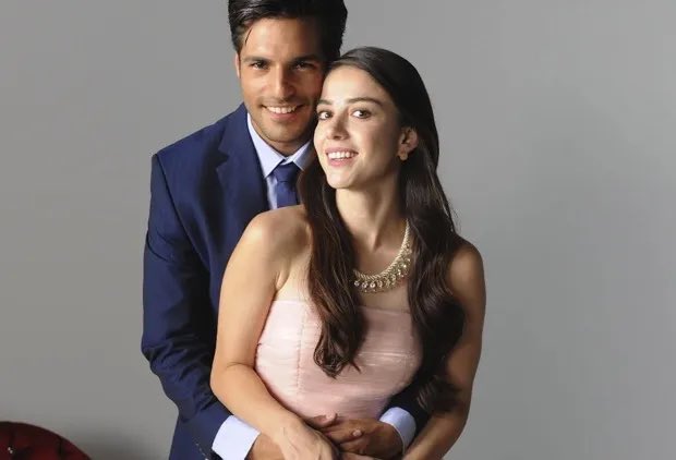 hurtndstrong's tweet photo. just how fast the night changes? ✨💍🤍

#özser #özgeserkanwedding #özgegürel #serkançayoğlu  #kirazmevsimi https://t.co/56I4WSBcDD