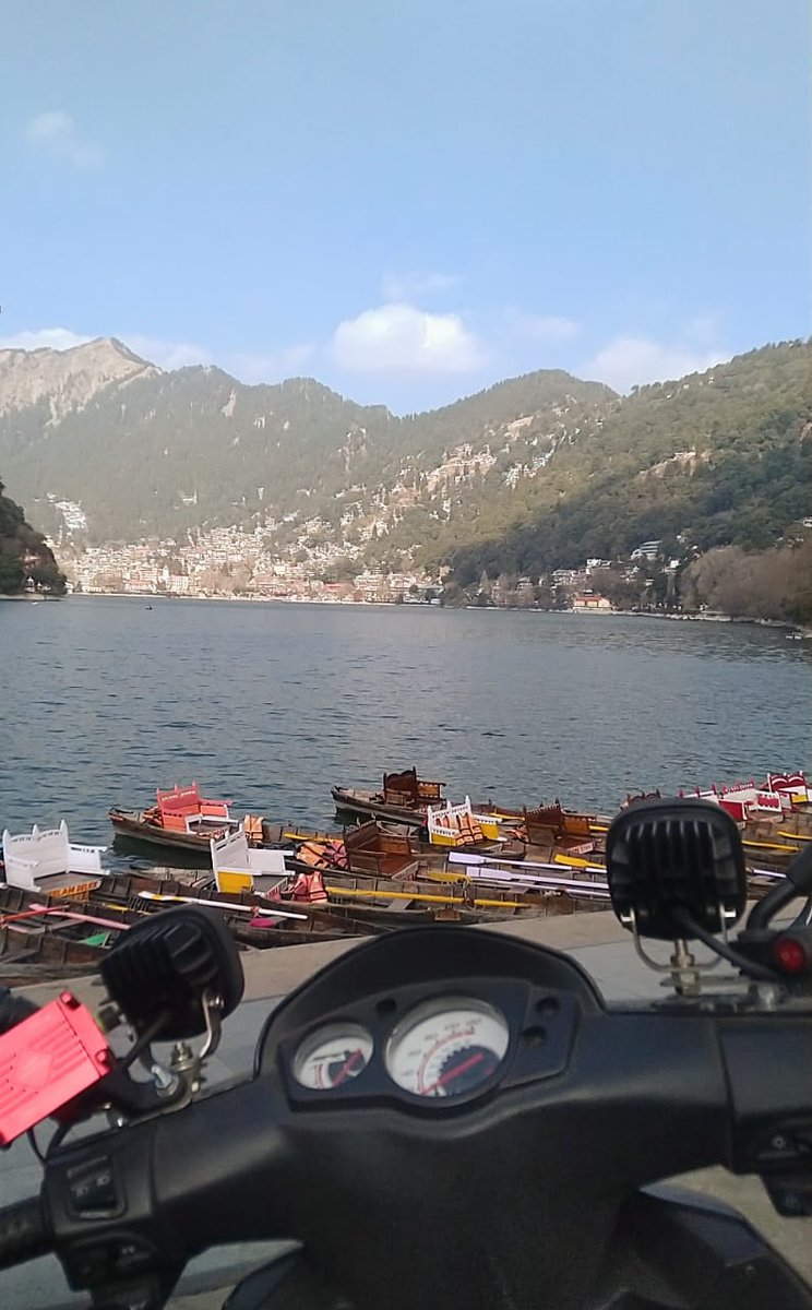 motopsychcle's tweet photo. Perspective, and What a View.
Less go for a Ride.
#RidersAreEverywhere #motorcycle #motorcycles #Riders #ridersofindia #TravelTheWorld #travelbloging #traveldairies #travelindia🇮🇳 #motopsychcle #motopsyclan https://t.co/RBpB6ps9AO