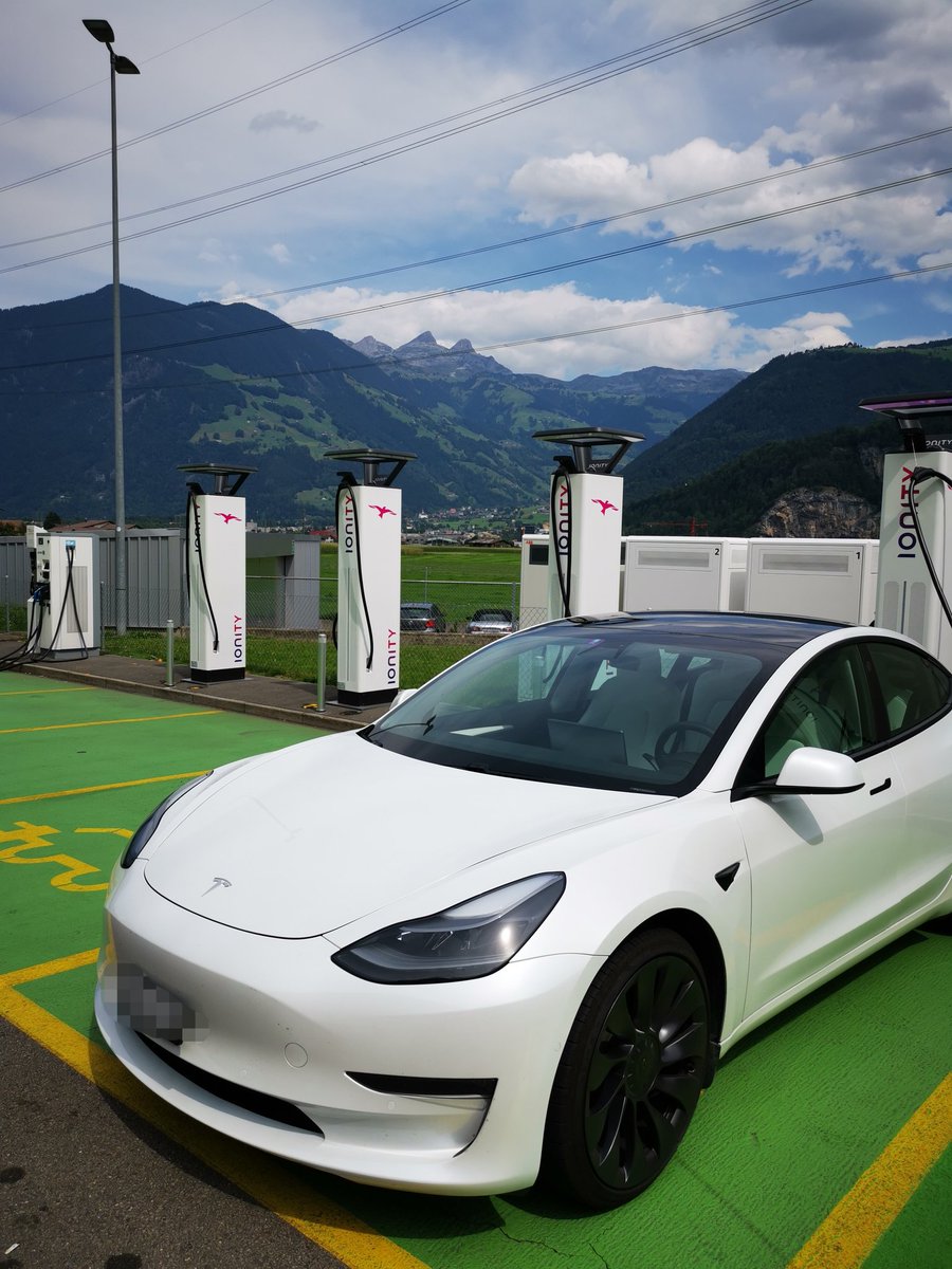 テスラ初心者🔰 tweet media