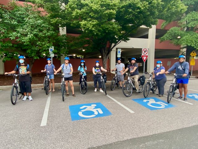 movesafedurham's tweet photo. #HeyDurham, the first group of participants in the Bull E-Bike Pilot, have started their e-bike journey! Orientation for this group took place Monday evening. Keep following our journey to make trips across the Bull City more sustainable. #BullEBikePilot #WayToGoDurham https://t.co/xzKMoWCkag