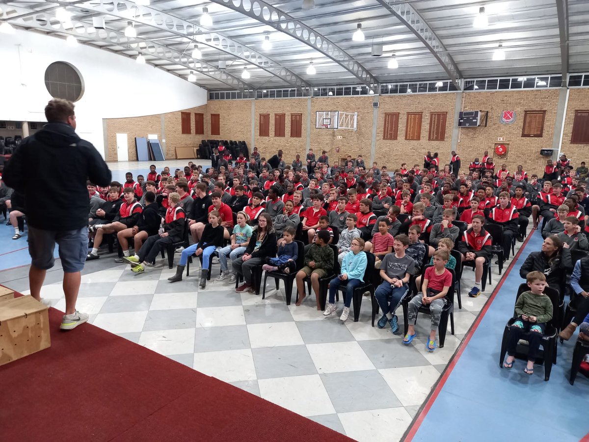 MaritzCollege's tweet photo. #BoardingFun
Life on our #RedBlackWhite campus is never dull.
(Most) of our boarders enjoyed the entertaining interactive presentation by Dingo Dinkelman & his snakes. Some were happy to get up close & personal, & others chose to leave the stage rather quickly... https://t.co/TH3i6Xpz8g