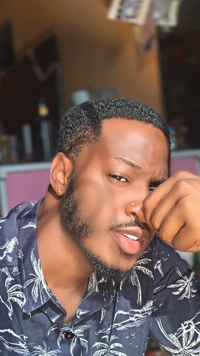 idrixx_'s tweet photo. Your favorite candy bar 🍫 https://t.co/0oSOwdvsZy