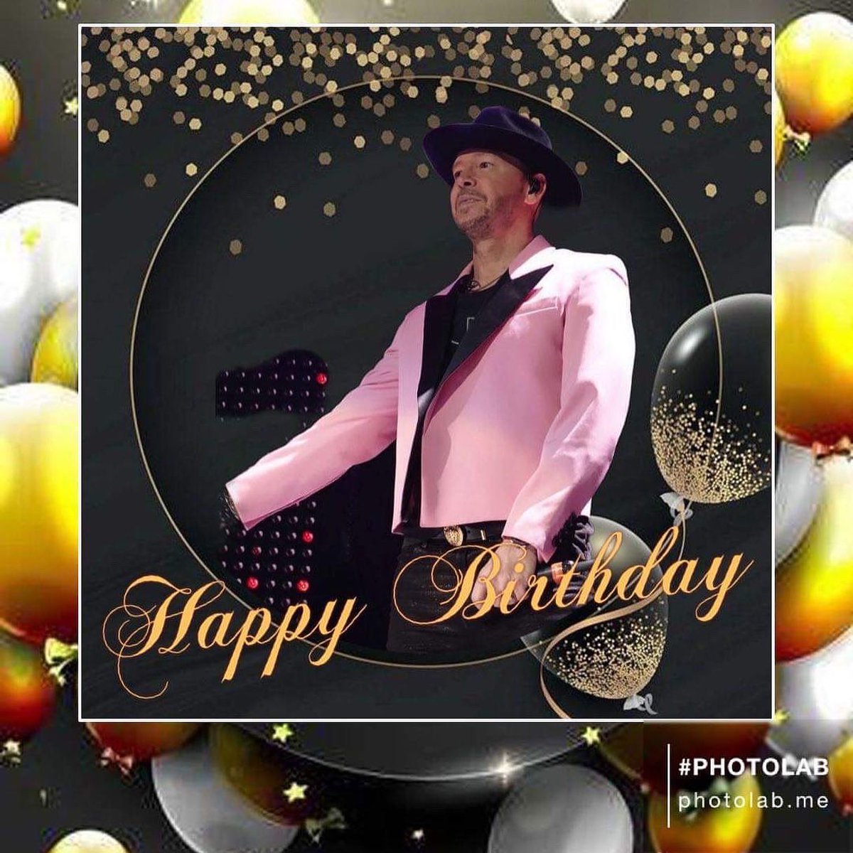 Elisa_G_Gomez's tweet photo. Wishing you a very happiest birthdays @DonnieWahlberg you are truly amazing incredible human sending hugs and love on your special day Iβm #thankul and grateful that you are part of my life hope you have a blessed day love you forever #HappyBirthdayDonnie π₯³ππππ« https://t.co/qqkqh9G4M4