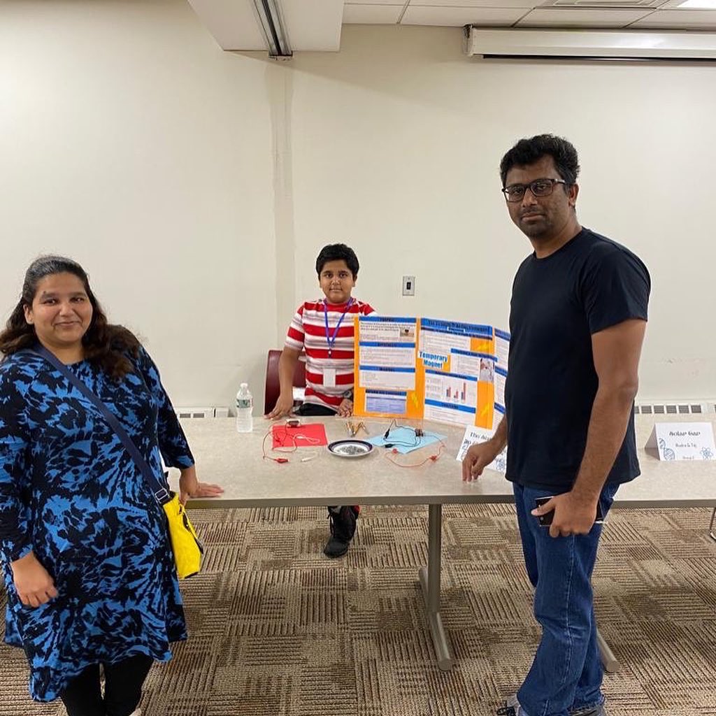 ParsippanyLib's tweet photo. Awesome learning at the Science Fair at the Main Library! #parsippany #parsippanynj #parsippanylibrary #librariesrock #librariestransform #librariesmatter #librariesareawesome #librariesareforeveryone #librarieschangelives #librariesarefun #sciencefair #sciencefairproject https://t.co/mbUn4Ad8lO
