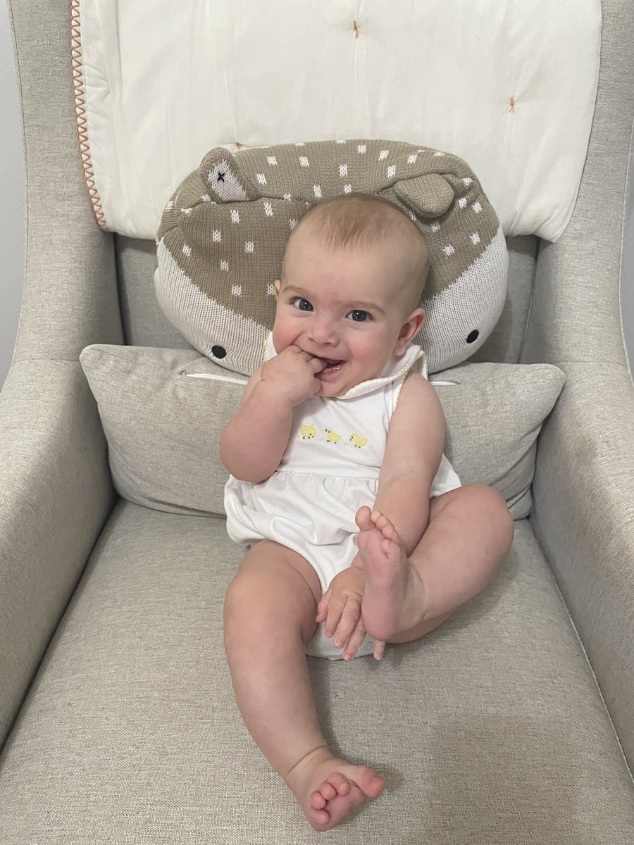 Soaked in all the cuddles yesterday, and today it’s back to work after an extended leave with my Louie Girl 💕 Feeling grateful for my fam…at home and at Twitter. But also…how do I do this? #twitterparents advice welcome!