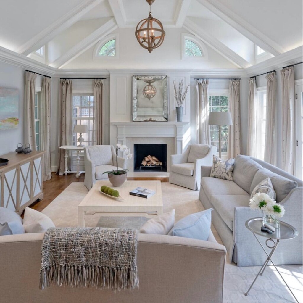Coreestates's tweet image. How Gorgeous is this living room?!⠀⠀⠀⠀⠀⠀⠀⠀⠀
⠀⠀⠀⠀⠀⠀⠀⠀⠀ #realestate #interiors #atlanta #2020 #home #houses #atl #kellerwilliams #coreestates #corena #milliondollarlisting instagr.am/p/ChXJMXGuWBC/
