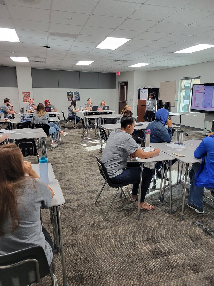 GuyCheney1's tweet photo. @DrAnthonyMS 21st Century learning across curriculum. How writing strategies applies to other subjects!!! @VivBennett1 @Taylor_Tuthill @RavenScience1 @AmandaMahon17 @MrsAPetry @CyFairProfLearn https://t.co/eIcetRR3BG