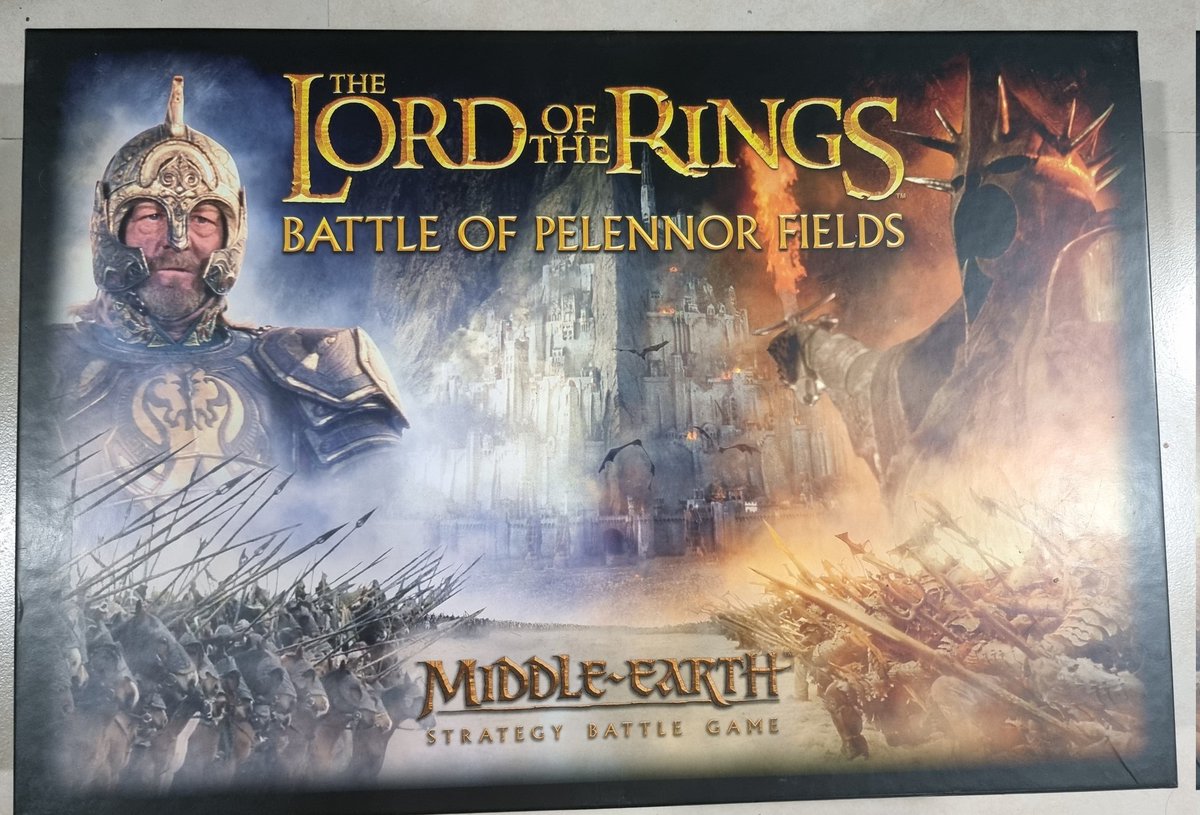 Astralshy's tweet photo. Picked up my FLGS' last copy of the MESBG Battle of Pelennor Fields starter box the other day!

I blame @DiscourseMinis for selling me on the box... 😅 https://t.co/yk8fU4f2Yx