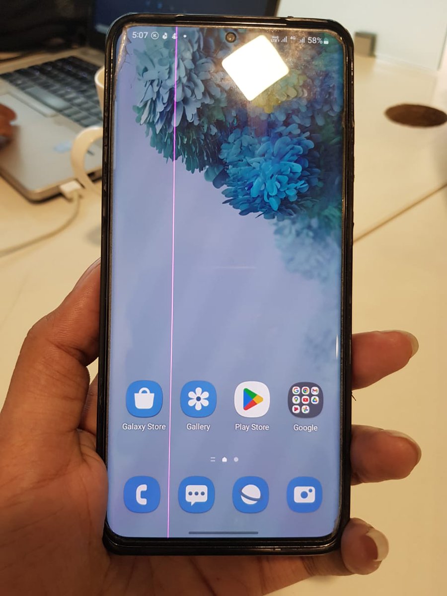 Gunatheeban1's tweet photo. @SamsungMobile suddenly a pink line  appeared, many s20 plus users are  facing this problem, very disappointed https://t.co/uVeO8285XT