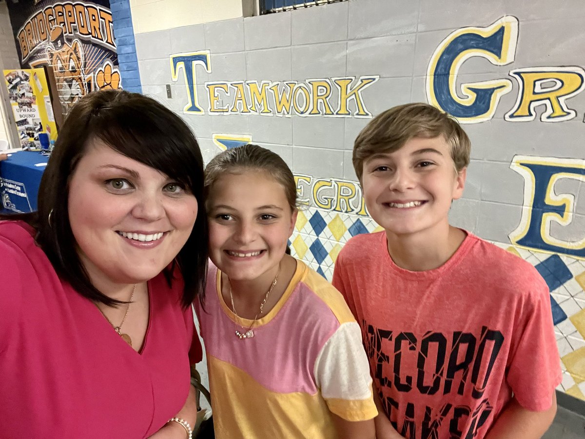 It was great seeing lots of former students at Bridgeport Middle School’s Title 1 Parent Meeting!